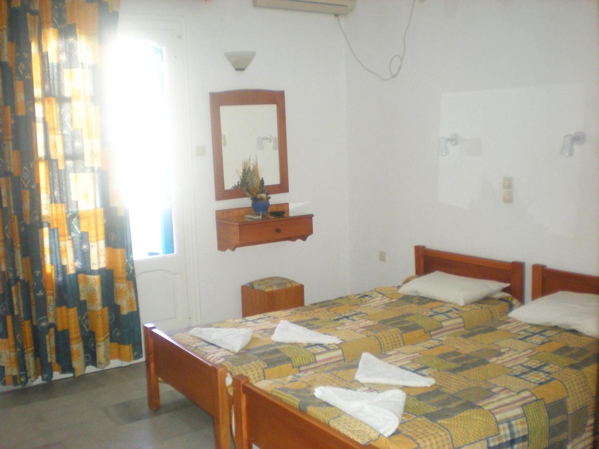 Studios Rea Sun Naxos City Extérieur photo